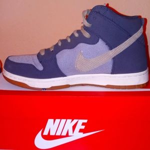 Nike Dunk CMFT Swoosh